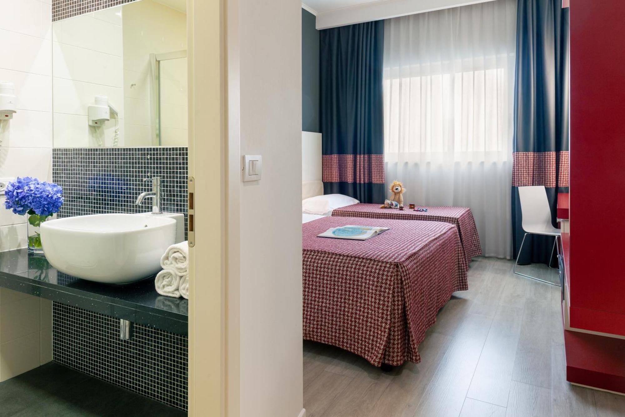 Quality Triple Room,1681720269:JPEG